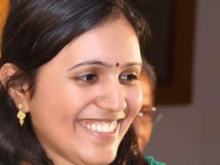 വനിതാ ഡോക്ടറെ പ്രാക്ടീസ് ചെയ്യാൻ അനുവദിയ്ക്കാതെ സിപിഎം ഗുണ്ടായിസം!!വിലക്ക്, ഭീഷണി, തെറി വിളി...