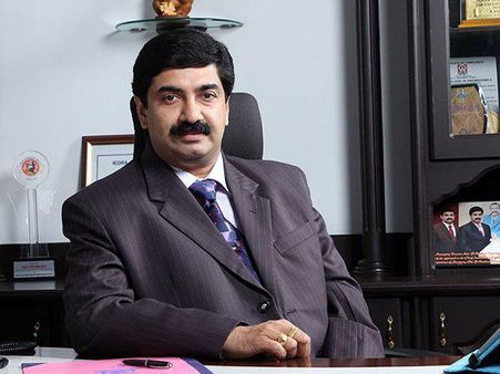 മുഖത്തടിച്ചു,ഷൂസിട്ട കാല്‍ കൊണ്ട് തലയില്‍ ചവിട്ടി!! വിദ്യാര്‍ഥിയുടെ പരാതിയില്‍ കൃഷ്ണദാസ് അറസ്റ്റില്‍