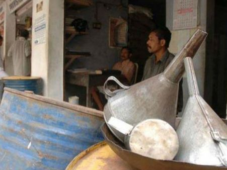 കേരളത്തിന് മോദിയുടെ 'വിഷു ബമ്പര്‍' ! ആദ്യം അരി വെട്ടി, ഇപ്പോള്‍ മണ്ണെണ്ണയും,അടുത്തത് പഞ്ചസാര...