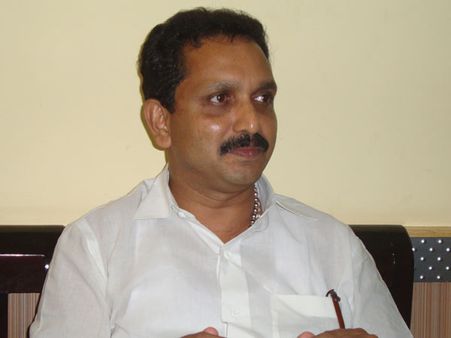 മഞ്ഞപ്പത്രക്കാര്‍ക്കും ഓണ്‍ലൈന്‍ ശിഖണ്ഡികള്‍ക്കും സുരേന്ദ്രന്‍റെ മറുപടി! ഇനി നിയമ പോരാട്ടം!