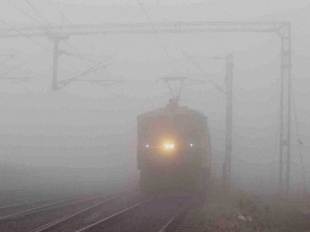 റെയില്‍വേ ട്രാക്കിന് സമീപം സ്ഫോടനം; പിന്നില്‍ ഭീകരബന്ധം!!!