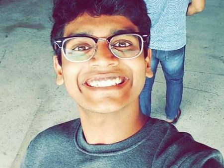 എങ്ങനെ മരിയ്ക്കണം...?വിശദമായ വീഡിയോ പോസ്റ്റ് ചെയ്ത ശേഷം എഞ്ചിനീയറിംഗി വിദ്യാർത്ഥി ആത്മഹത്യ ചെയ്തു!!