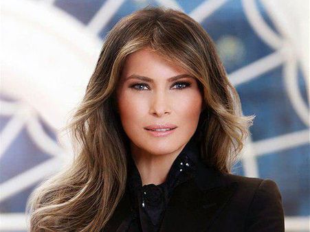 മെലാനിയ ട്രംപിന് ഗ്ലാമര്‍ കൂടിപ്പോയി!! വൈറ്റ്ഹൗസ് വെബ്‌സൈറ്റിലെ ചിത്രത്തിന് രൂക്ഷ വിമര്‍ശനം!!