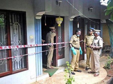 നന്ദൻകോട് കൂട്ടക്കൊലപാതകം: ഡോക്ടർമാരായ അമ്മയും സഹോദരിയും വിദേശത്ത് പോകുന്നത് ഇല്ലാതാക്കാൻ...!!!