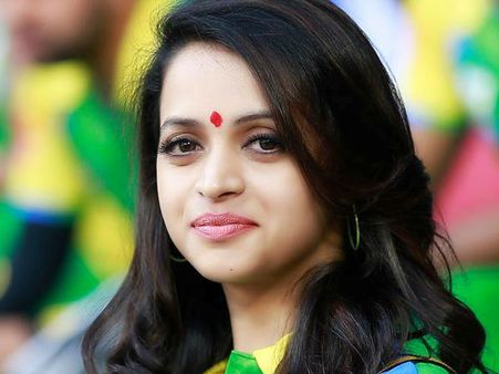 ഭാവനയെ മലയാളത്തില്‍ നിന്ന് തുടച്ചുനീക്കാനോ നീക്കം? ഗുണ്ടായിസത്തിന് പിന്നില്‍ ആരുടെ അഡ്വഞ്ചേഴ്‌സ്