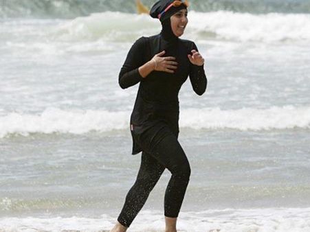 ബുര്‍ഖിനി പാർട്ടി: വിട്ടുവീഴ്ചയില്ലെന്ന് ഫ്രാൻസ് അറസ്റ്റിലായത് 9 സ്ത്രീകൾ