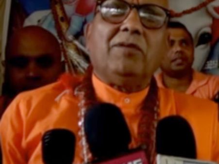 മതത്തെ സംരക്ഷിക്കാന്‍ ഒരോ ഹിന്ദുവും 8 കുട്ടികളെ ഉണ്ടാക്കണമെന്ന് ഹിന്ദു ഗുരു