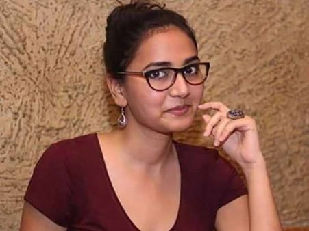 മോശം പെരുമാറ്റത്തിന് പുറത്താക്കി..!! പ്രശസ്ത ഫാഷന്‍ ഡിസൈനറോട് മുന്‍ ഡ്രൈവര്‍ ചെയ്ത പ്രതികാരം..!!