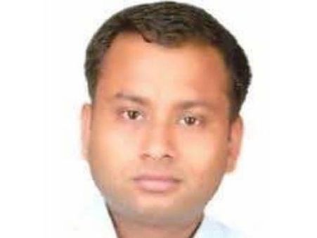 ഐഎഎസ് ഉദ്യോഗസ്ഥൻ മരിച്ച നിലയിൽ, വിവാഹമോചനത്തിന് ദിവസങ്ങൾക്കുള്ളിൽ !!!