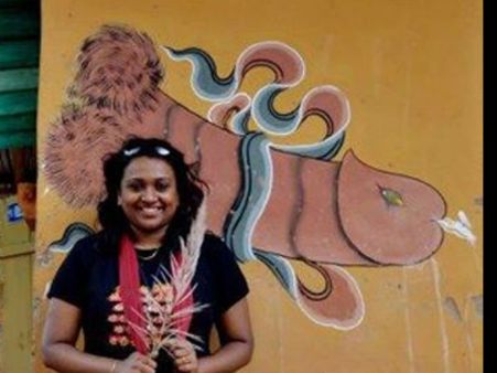 റിബ്ബണ്‍ കെട്ടിയ ലിംഗം!!!! വീടുകളിലെ ഐശ്വര്യത്തിന്റെ ചിഹ്നം!!! ലിംഗത്തെ ആരാധിക്കുന്ന ജനത