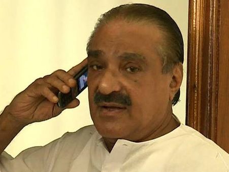 ചുട്ടമറുപടിയുമായി മാണി സാർ!വീക്ഷണം കോൺഗ്രസിനെ ഉപദേശിച്ചാൽ മതി, ഇത് തുമ്മിയാൽ തെറിക്കുന്ന മൂക്കല്ല...