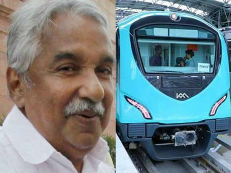 ഉമ്മൻചാണ്ടിയുടെ ജനകീയ യാത്രയ്ക്കെതിരെ കൊച്ചി മെട്രോയുടെ പരാതി;പോലീസ് കേസ്, പിഴയും 6 മാസം തടവും?