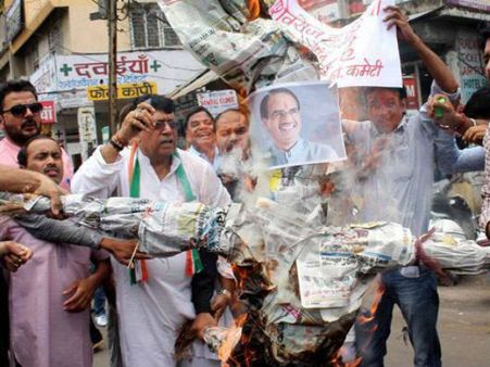ആദ്യം വേണ്ടത് കാർഷിക പ്രതിസന്ധിക്ക് പരിഹാരം പിന്നെ മതി ബാക്കിയെന്തും!!! സർക്കാരിനോട് കർഷകർ