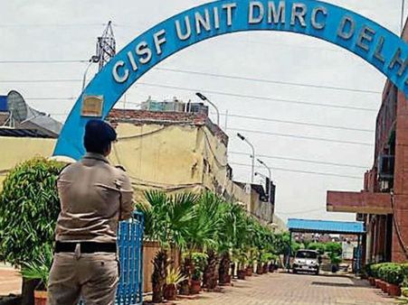 കഠിന പ്രയത്നത്തിനൊടുവിൽ അവൾ അവനായി!! സിഐഎസ്എഫ് കോൺസ്റ്റബിളിന് നേരിടേണ്ടി വന്നത് അഗ്നി പരീക്ഷണം!!