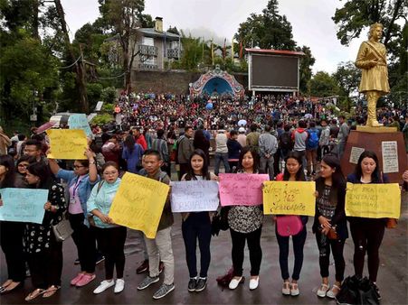 വേണ്ടി വന്നാല്‍ ആത്മാഹൂതി വരെ!!!ഗൂര്‍ഖാ പ്രക്ഷോഭം തെലങ്കാന സ്‌റ്റൈലിലേക്ക്...?