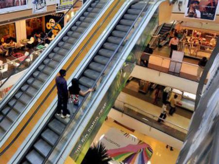 ഷോപ്പിങ് മാളുകൾ കുരുതിക്കളമാകുന്നുവോ.....!!! ഗുരുതര സുരക്ഷ വീഴ്ചയുമായി കേരളത്തിലെ മാളുകൾ!!