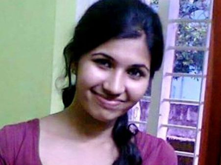 മിഷേലിന്റെ മരണം പുതിയ വഴിത്തിരിവിലേക്ക്!!! ബൈക്കിലെത്തിയ യുവാക്കളെ തിരഞ്ഞ് ക്രൈംബ്രാഞ്ച്