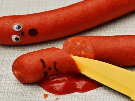 കല്യാണം പറ്റില്ലെന്ന് പറഞ്ഞു; സെക്‌സിന് വേണ്ടി വസ്ത്രം ഉരിഞ്ഞു... കാമുകി യുവാവിന്റെ ലിംഗം മുറിച്ചു