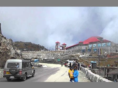 മാനസസരോവര്‍ തീര്‍ത്ഥാടകരെ തടഞ്ഞതെന്തിന് !! വെളിപ്പെടുത്തി ചൈന, നീക്കം പ്രകോപനത്തിന്!!