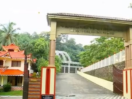 ഫോട്ടോഗ്രാഫര്‍ക്കെതിരെ പോക്‌സോ ചുമത്തിയത്, പ്രതിഷേധം ശക്തമാകുന്നു