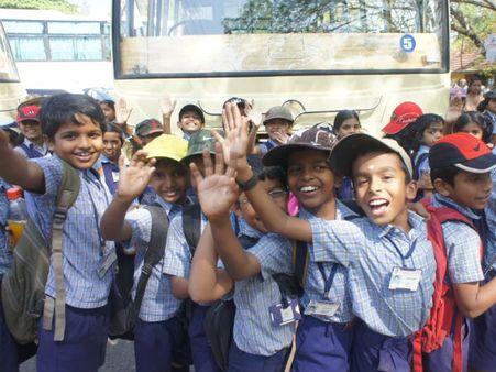 കുട്ടികളെ ബസിൽ കയറ്റിയില്ലെങ്കിൽ ഇനി പണി പാളും!!!!കുട്ടികളുടെ സുരക്ഷക്കായി സര്‍ക്കാര്‍ പദ്ധതികള്‍