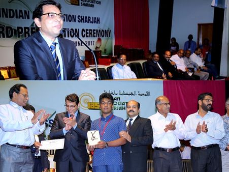 ഡോക്ടറും എഞ്ചിനീയറും അല്ല നല്ല മനുഷ്യനാകാന്‍ വേണ്ടി വിദ്യാഭ്യാസം നേടണം