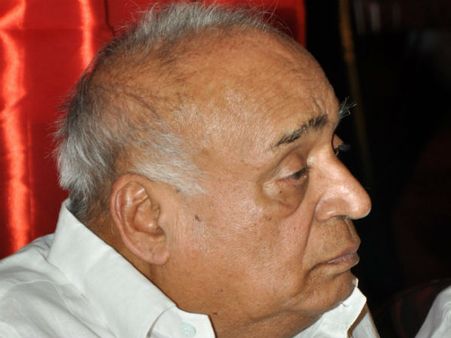 'താമര'യാകാൻ വീരനും കൂട്ടരുമില്ല! ഇടതുമുന്നണിയിലേക്ക് മാടിവിളിച്ച് കോടിയേരി! അക്കാര്യമെല്ലാം പിന്നീട്