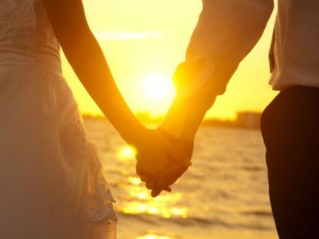 'മുസ്ലിമിനും ഹിന്ദുവിനും കൂടി ഒരു റൂം തരില്ല'!! ദമ്പതികളെ ഹോട്ടലിൽ നിന്ന് ഇറക്കിവിട്ടു!!