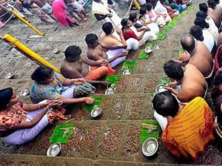 കർക്കിടക മാസത്തിലെ ബലിധർപ്പണത്തിന് ഒരു പ്രത്യേകതയുണ്ടത്രേ!!! അതിന്റെ പിന്നിലെ കാരണം!!