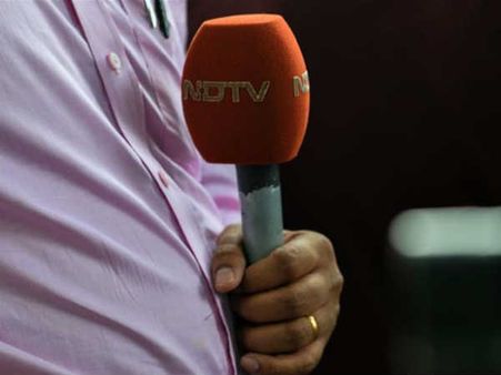 എൻഡി ടിവിയിൽ നിന്ന് 70 ഓളം ജീവനക്കാരെ പുറത്താക്കി!!! കാരണം കേട്ടാൽ ഞെട്ടും!!!