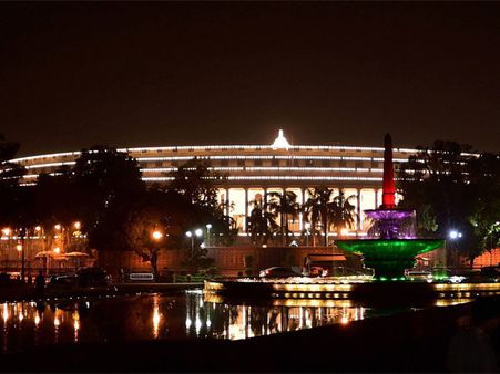 ജിഎസ്ടി:ക്യാമറക്കണ്ണുകള്‍ കാണാതെ പോയത്...