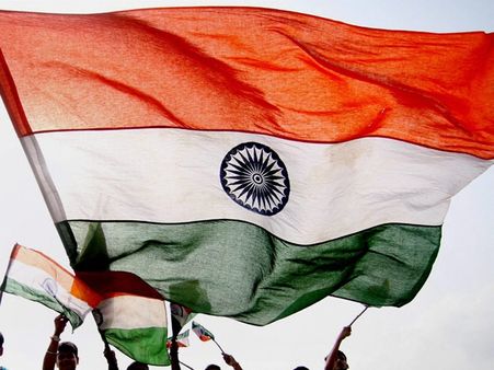 പ്രവാസി ഇന്ത്യക്കാരന് സ്വാതന്ത്ര്യദിന സമ്മാനം- 6.4 കോടി രൂപ, മലയാളിക്ക് ബിഎംഡബ്ല്യു ബൈക്ക്