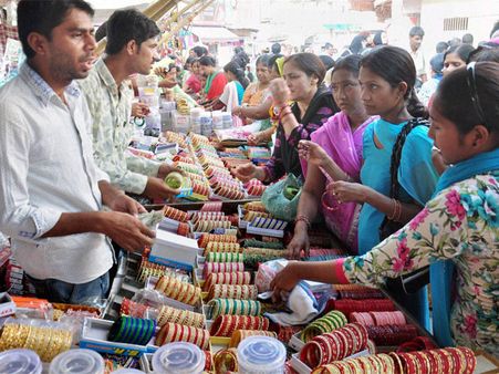 അത്തം പത്തിന് പൊന്നോണം, പൊന്നോണത്തെ വരവേല്‍ക്കാന്‍ വഴിയോര കച്ചവടക്കാരും റെഡി