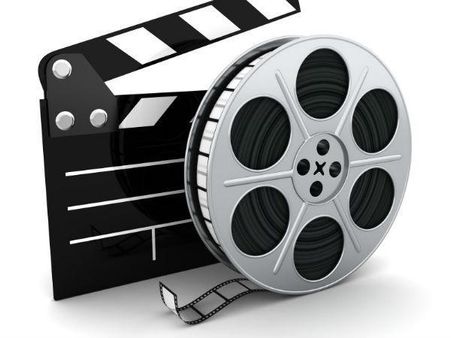 പിരിവിനെത്തിയ യൂത്ത് കോണ്‍ഗ്രസ് പ്രവര്‍ത്തകര്‍ ലൊക്കേഷനില്‍ കാണിച്ച് കൂട്ടിയത്, വന്‍നാശനഷ്ടം