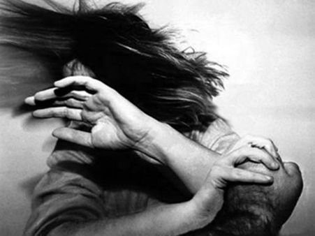 ശല്യം ചെയ്തത് ചോദ്യം ചെയ്തു!!! യുവാവ് യുവതിയോട് കാണിച്ചത് ക്രൂരത.....