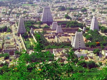 പെൺകുട്ടികൾ ദേവതയെപ്പോലെ; മാറ് മറയ്ക്കാൻ പാടില്ല, തമിഴ്നാട്ടിലെ വ്യത്യസ്തമായ ആചാരം