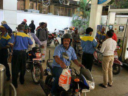 ഒടുവിൽ മോദി സർക്കാർ വാക്ക് പാലിക്കുന്നു.. പെട്രോൾ @ 50 രൂപ... പക്ഷേ സംസ്ഥാനങ്ങളും സഹകരിക്കണം!!