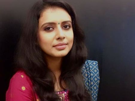 വെറും പെണ്ണെന്ന് വിചാരിച്ച് തെറിപറഞ്ഞാൽ ഇങ്ങനെയിരിക്കും... അസഭ്യം പറഞ്ഞവന് സിതാര കൊടുത്ത മുട്ടൻ പണി