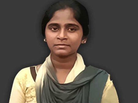 അനിതയുടെ മരണത്തിന് കാരണം കേന്ദ്രമോ? തമിഴ്‌നാട്ടില്‍ പ്രതിഷേധം ശക്തമാകുന്നു