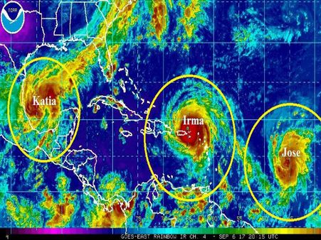 ഇര്‍മ ഫ്‌ളോറിഡയിലേക്ക്, അമേരിക്ക ദുരിതക്കയത്തില്‍, ഉഗ്രശേഷിയോടെ ആഞ്ഞടിക്കുന്നു
