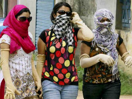 മട്ടൺ ബിരിയാണി കിട്ടിയില്ല! സീരിയൽ നടിക്ക് കൺട്രോൾ പോയി! തെറിവിളിയും അടിപിടിയും, സംഭവം കോഴിക്കോട്..