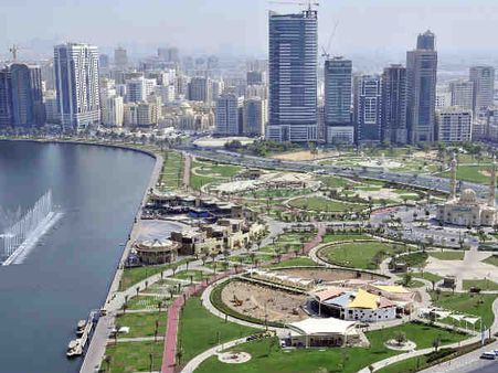 അവിവാഹിതരെ കെട്ടുകെട്ടിച്ച് ഷാര്‍ജ; ആളൊഴിഞ്ഞ സ്ഥലത്തേക്ക്!! പോലീസ് പിന്നാലെ, സുല്‍ത്താനും