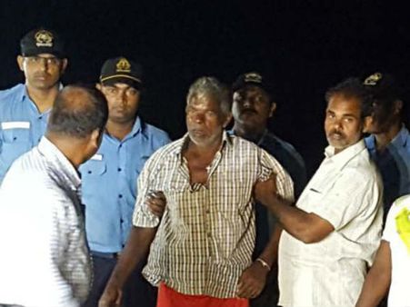 കാണാതായവരെ കടലില്‍ വിട്ട് തിരച്ചില്‍ നിര്‍ത്തി; ജോണ്‍സണും രമ്യാസും എവിടെ, പിരിയാനാകാതെ...