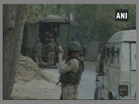 കശ്മീരില്‍ സൈന്യവും തീവ്രവാദികളും തമ്മില്‍ ഏറ്റുമുട്ടല്‍, രണ്ട് ജവാന്‍മാര്‍ കൊല്ലപ്പെട്ടു