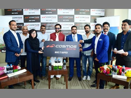 കോസ്മോസ് ദുബായ് ശാഖ ലോഗോ ലോഞ്ചിംങ് ബോളിവുഡ് താരം സെയ്ഫ് അലി ഖാന്‍ നിര്‍വ്വഹിച്ചു