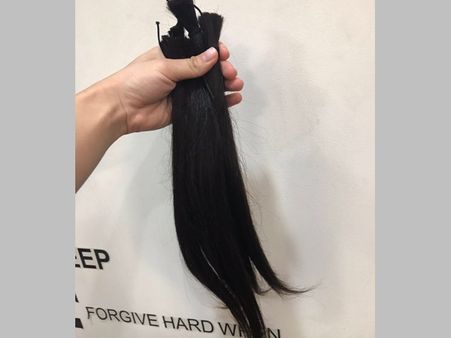 കാന്‍സര്‍ രോഗികളോട് ഐക്യദാര്‍ഢ്യമായി മലയാളി നര്‍ത്തകി മുടിമുറിച്ചു; പിന്നെ ഉണ്ടായത്!