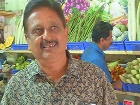 മമ്മൂട്ടിയുടെ ഹിറ്റ് ചിത്രങ്ങള്‍ നിര്‍മിച്ചു; ഇന്ന് ദോശമാവ് കുഴക്കുന്നു, തനിയാവര്‍ത്തനം തേടി...