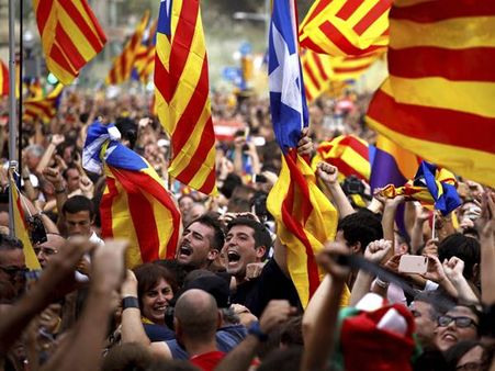 അവസാനം കാറ്റലോണിയ സ്വാതന്ത്ര്യം പ്രഖ്യാപിച്ചു; ഇനിയെന്ത്?