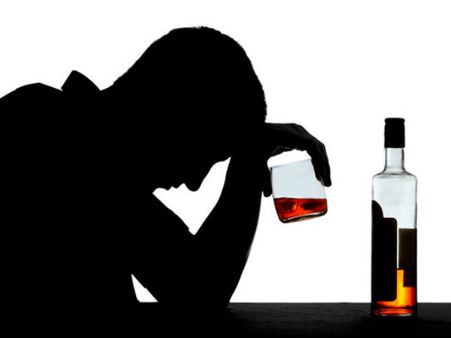 മദ്യപാനവും പുകവലിയുമുണ്ടോ? ഈ സൂചനകള്‍ കണ്ടാല്‍ സൂക്ഷിക്കുക... കാത്തിരിക്കുന്നത് അകാല വാര്‍ധക്യം!!