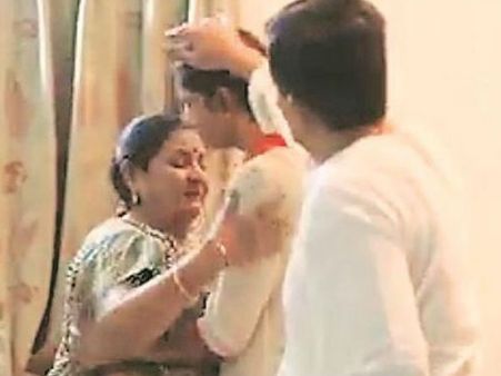 ബാങ്ക് വിളി കേട്ട് ഭയക്കുന്ന പെണ്‍കുട്ടി... ഗുജറാത്തിലെ വിവാദ വീഡിയോക്ക് പിന്നില്‍? അന്വേഷണം തുടങ്ങി